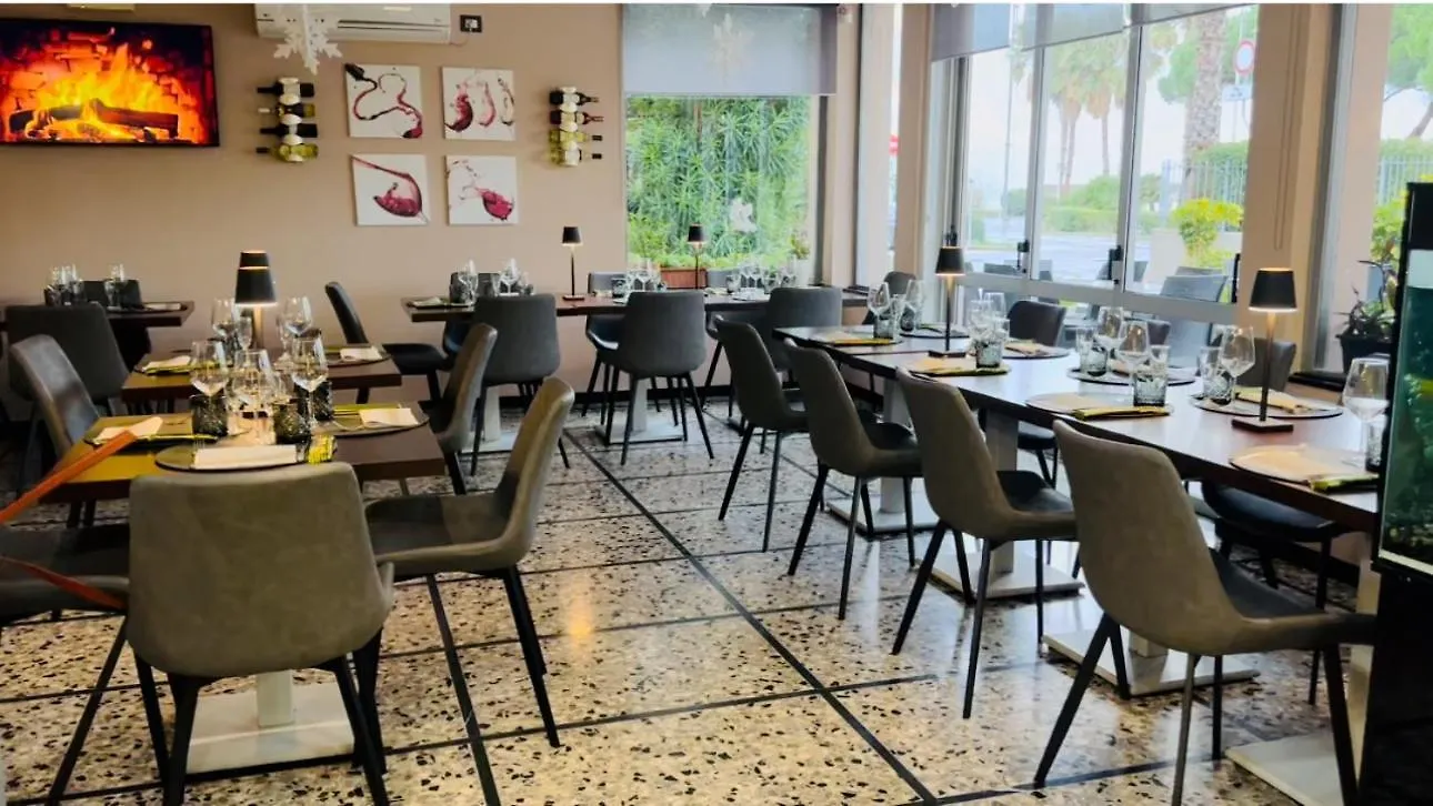 Hotel Le Nereidi Cervo 2*,